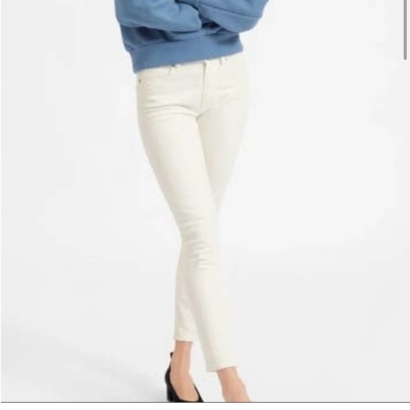 Everlane The Mid-Rise Skinny Jean in Bone - Picture 5 of 5